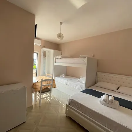Zini 3*