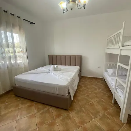 Zini Влёра