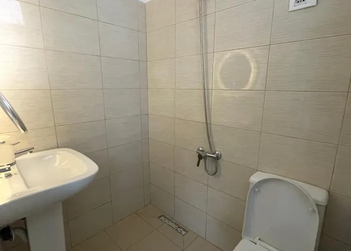 Zini Guest house