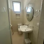 Zini Konukevi Avlonya